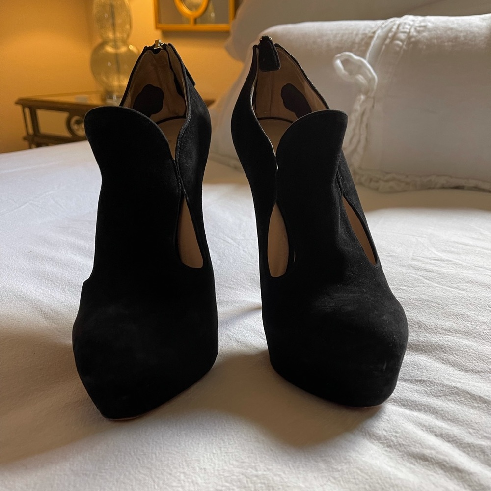 Prada booties - Picture 3 of 4